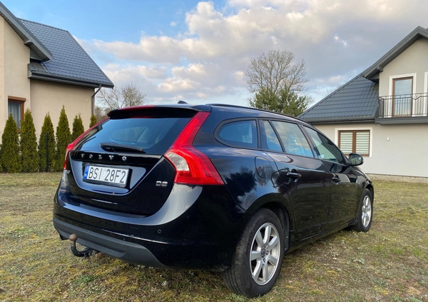 Volvo V60 cena 28800 przebieg: 222000, rok produkcji 2013 z Siemiatycze małe 37